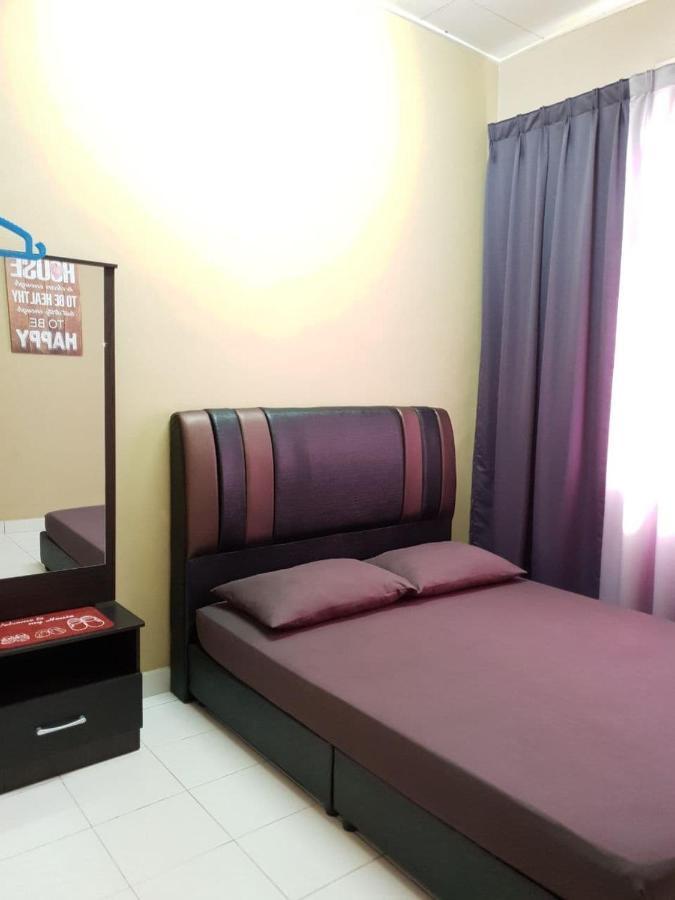 Lindanazri Homestay Mitc Melaka Exterior foto